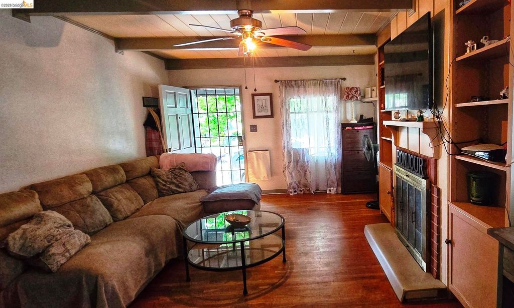 Photo of 1203 D St, Antioch, CA 94509 (MLS # 41132729)