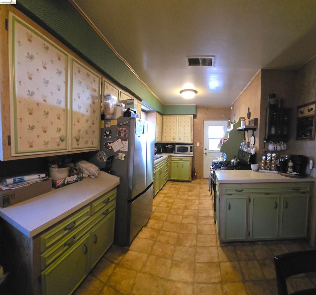 Photo of 1203 D St, Antioch, CA 94509 (MLS # 41132729)