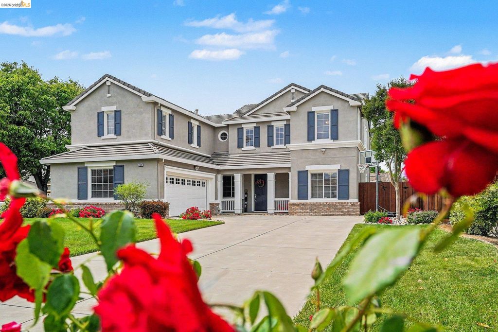 Photo of 1400 Buckingham Dr, Brentwood, CA 94513 (MLS # 41131568)