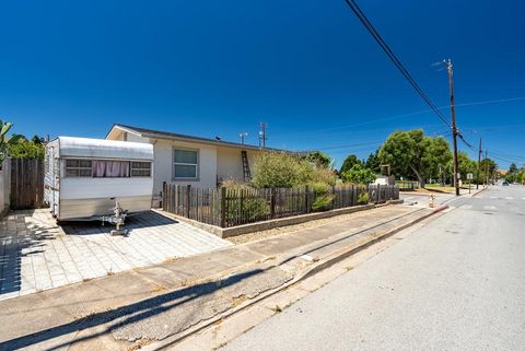 A home in San Juan Bautista