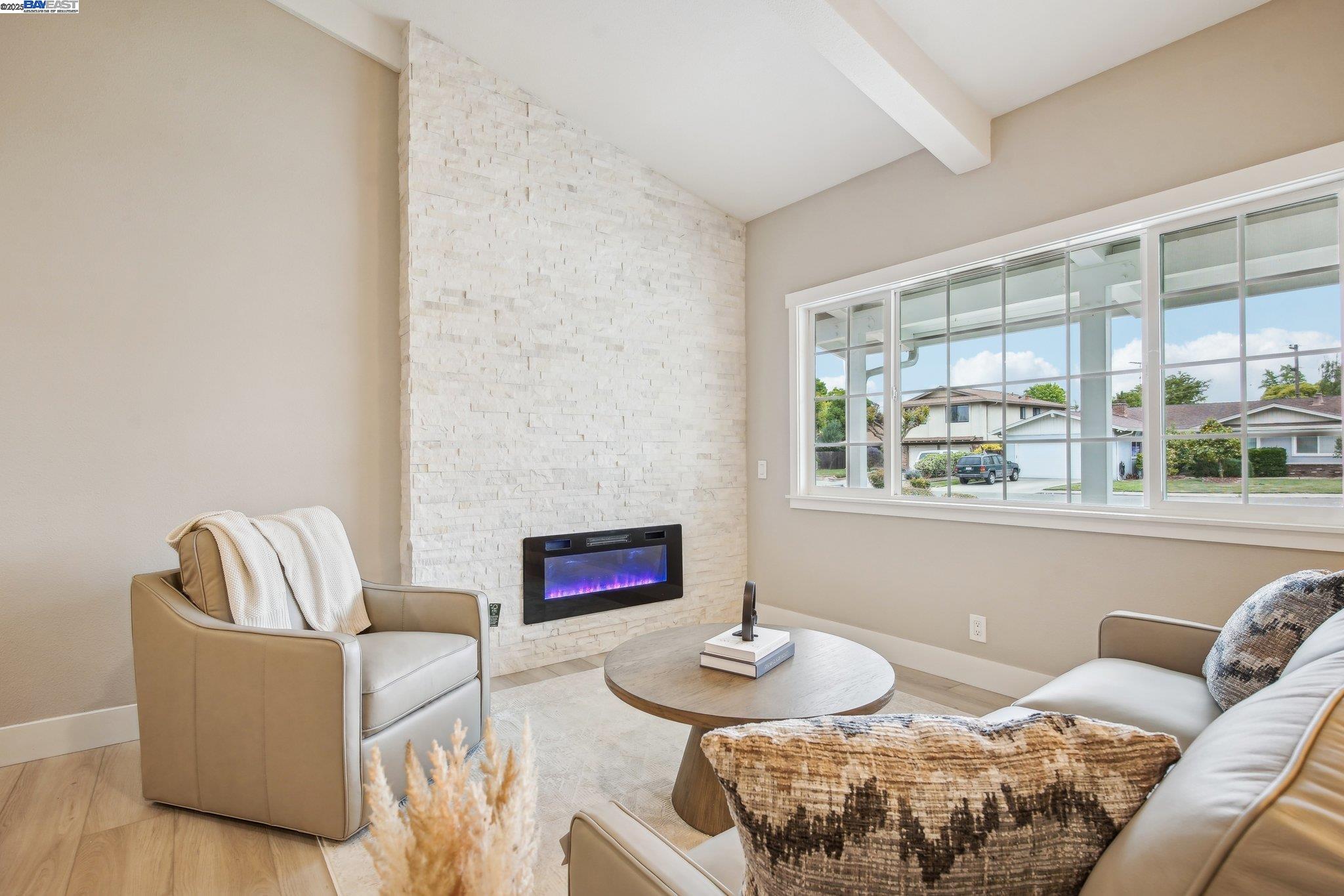 5169 Lillian Ct
