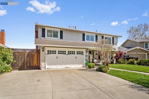 Photo of 4563 Gatetree Cir, Pleasanton, CA 94566 (MLS # 41120104)