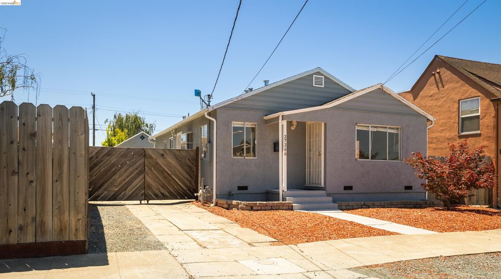Photo of 2726 Rheem Ave, Richmond, CA 94804 (MLS # 41135619)