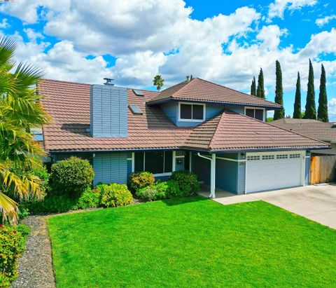 1069 Norfolk Rd Livermore CA 94551