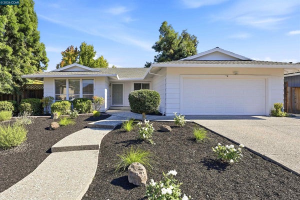 3052 MONTEVIDEO DR, SAN RAMON, CA 94583 - Image 4e9646dbc1415a0169df1807f65b4c8b/2022516521