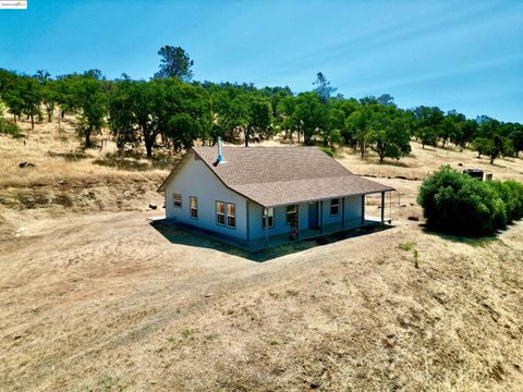Photo of 660 Hodson Rd, Copperopolis, CA 95228 (MLS # 41119695)