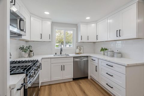 14220 Woodhaven Drive, San Jose, CA 95127 - MLS#: ML82000736