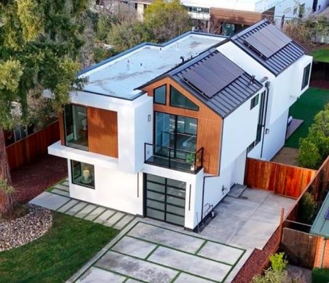 A home in Palo Alto