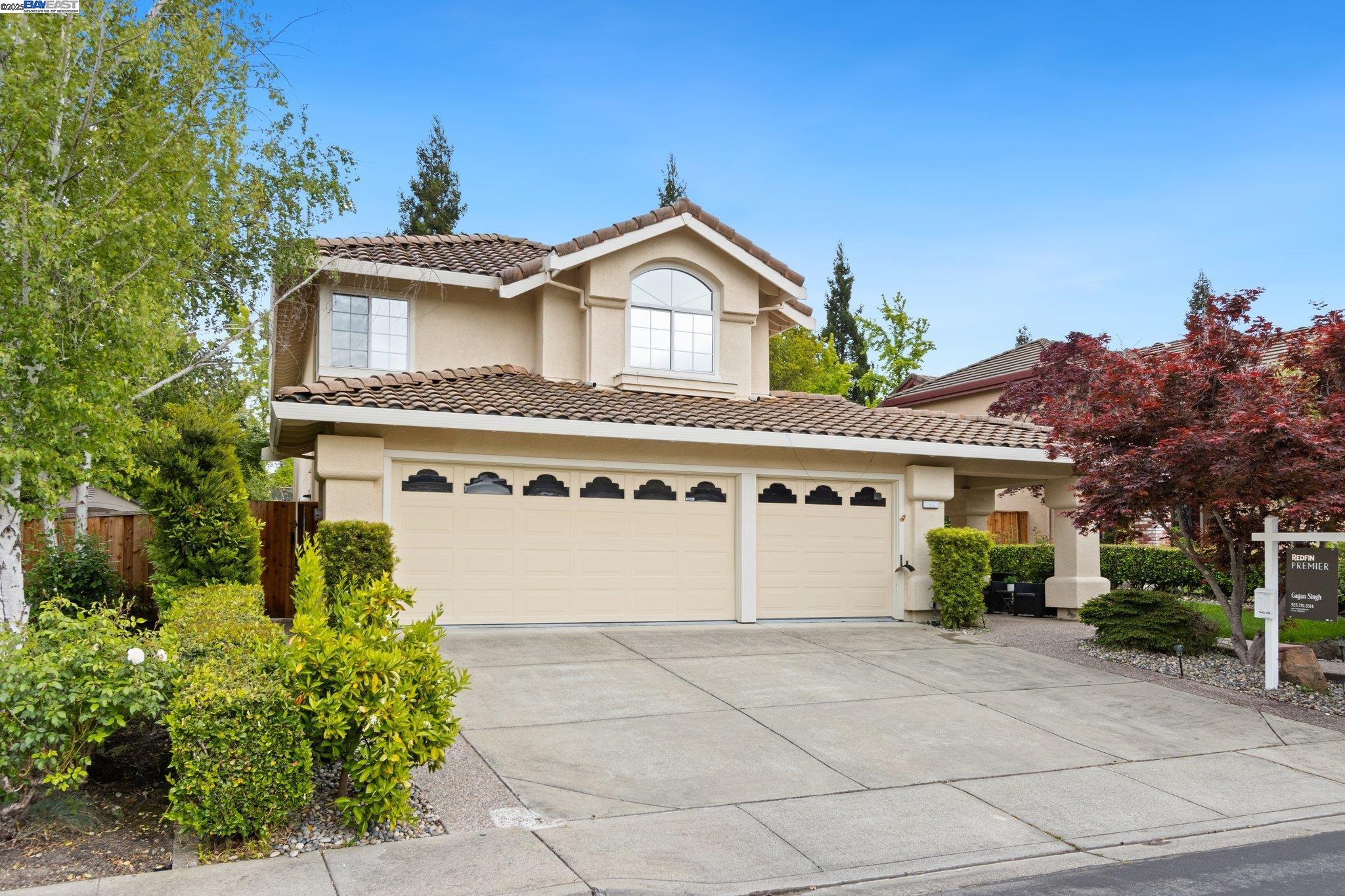 66 Edgegate Ct