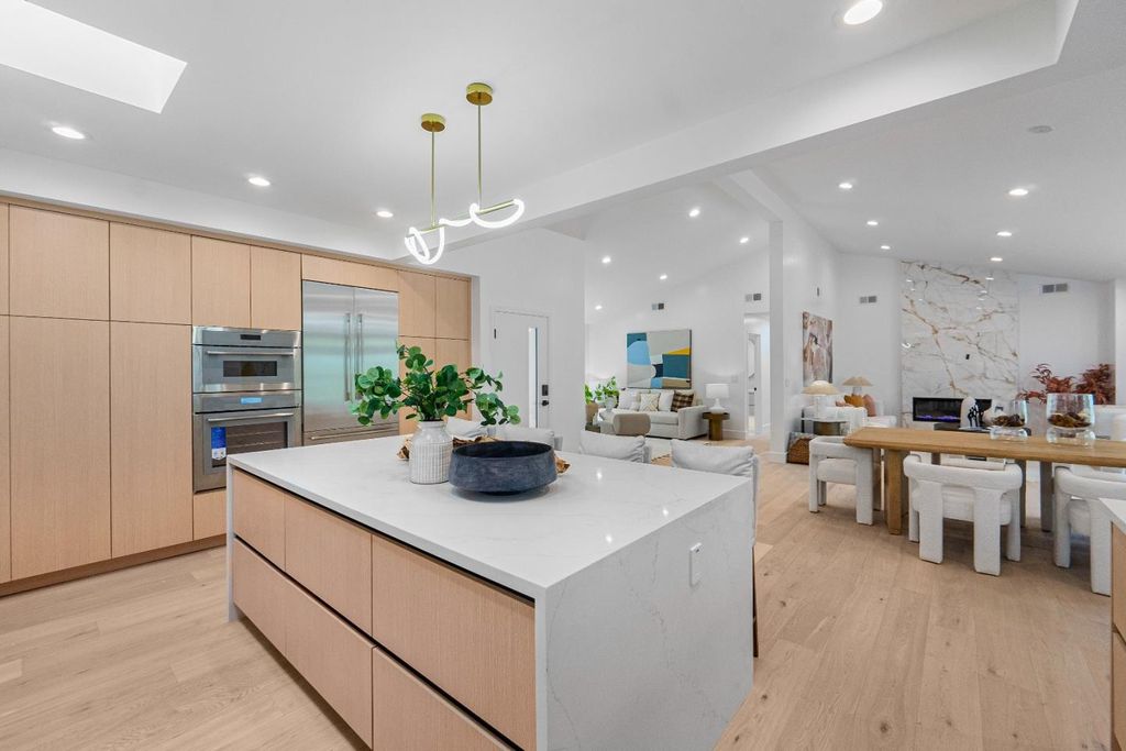 Photo of 24985 Oneonta Drive, Los Altos Hills, CA 94022 (MLS # ML82026455)