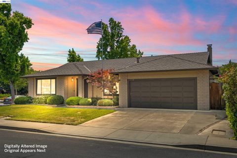 Photo of 3006 Melbourne Ct, Pleasanton, CA 94588 (MLS # 41134773)