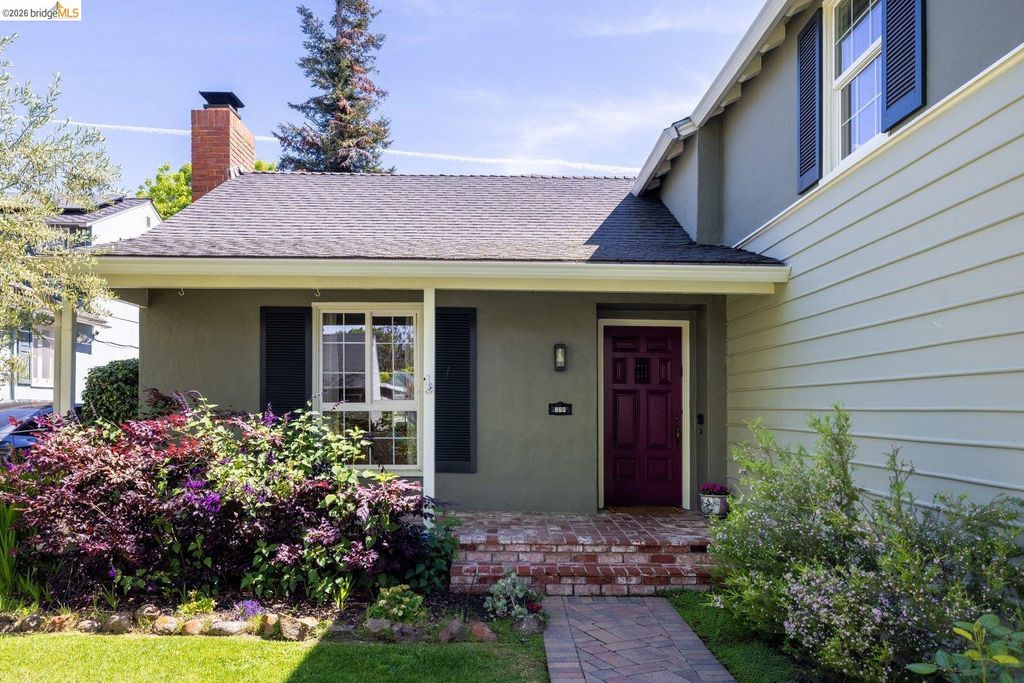 Photo of 860 Superior Ave, San Leandro, CA 94577 (MLS # 41129098)