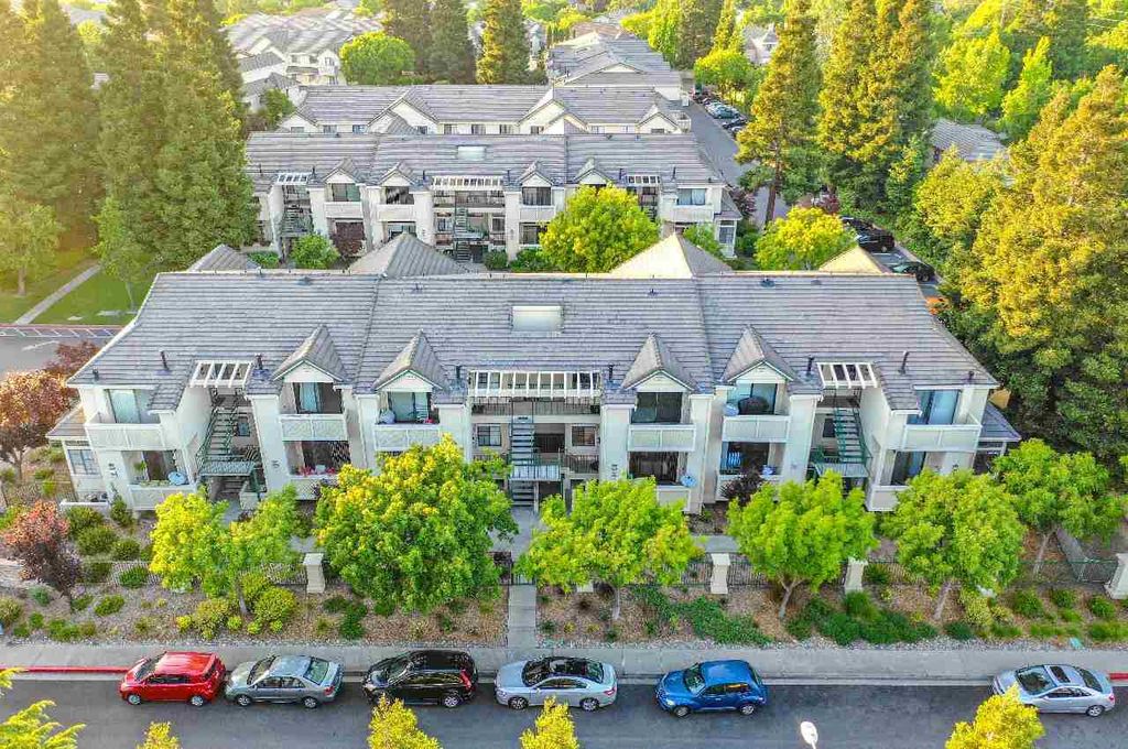 Photo of 3045 Fostoria Cir, Danville, CA 94526 (MLS # 41120342)