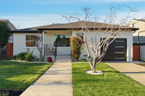 Photo of 1531 Lorraine Avenue, San Mateo, CA 94401 (MLS # ML82034005)