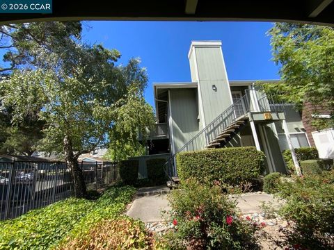 Photo of 205 Compton Cir #B, San Ramon, CA 94583 (MLS # 41123207)