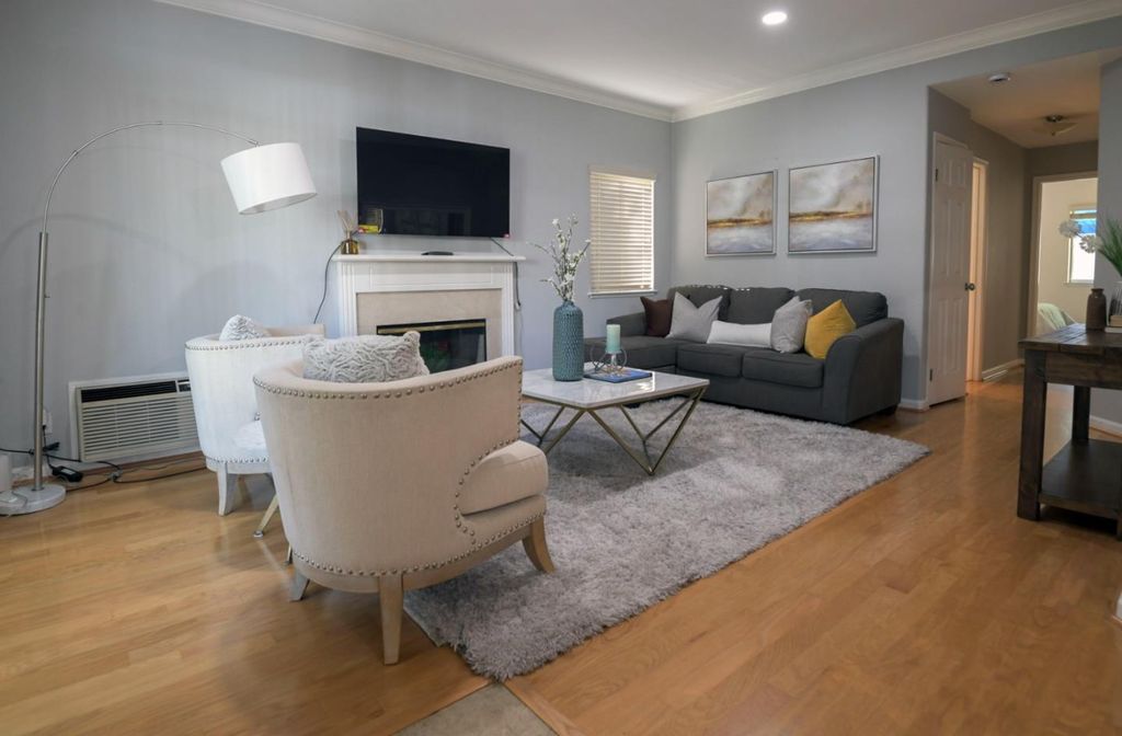 Photo of 2968 Moorpark Avenue #17, San Jose, CA 95128 (MLS # ML82025831)