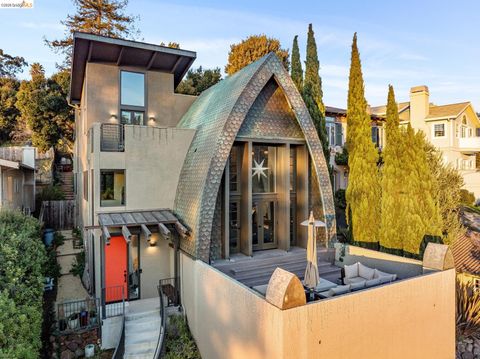 Photo of 6356 Broadway Ter, Oakland, CA 94618 (MLS # 41125469)