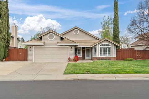 148 Medina St Livermore CA 94550