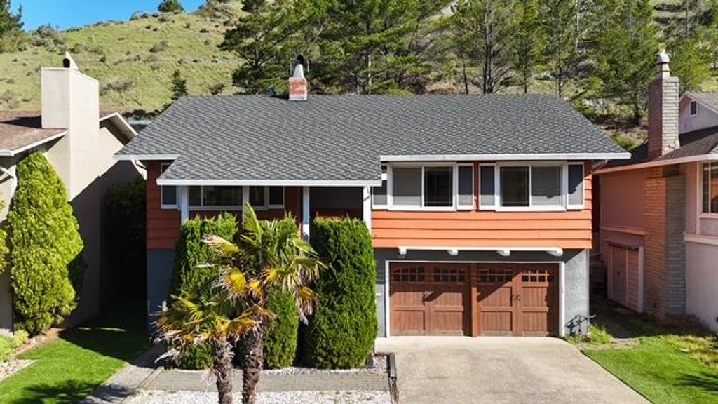 Photo of 1102 Everglades, Pacifica, CA 94044 (MLS # ML82037808)