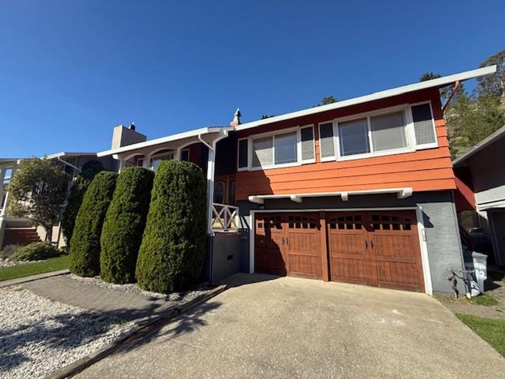 Photo of 1102 Everglades, Pacifica, CA 94044 (MLS # ML82037808)