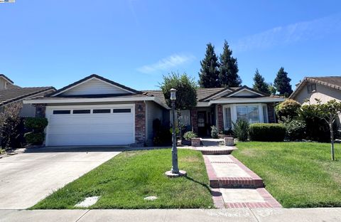 A home in Lathrop