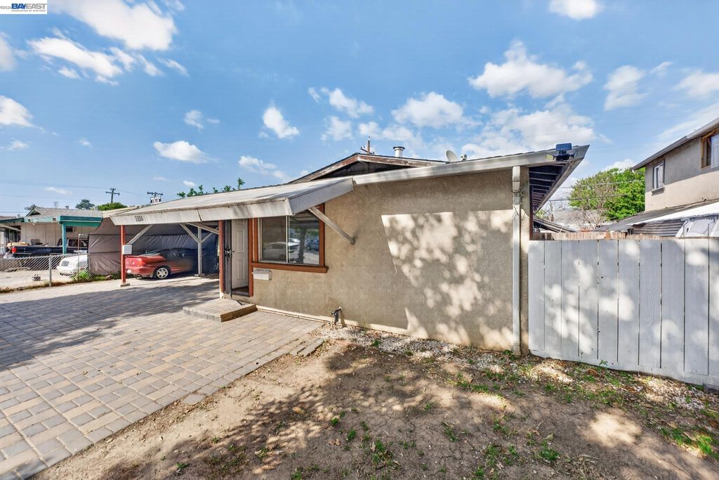 Photo of 3350 Senter Rd, San Jose, CA 95111 (MLS # 41132480)