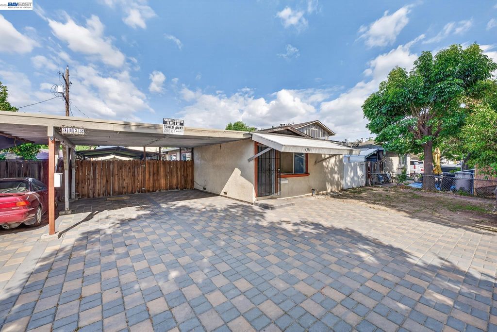 Photo of 3350 Senter Rd, San Jose, CA 95111 (MLS # 41132480)