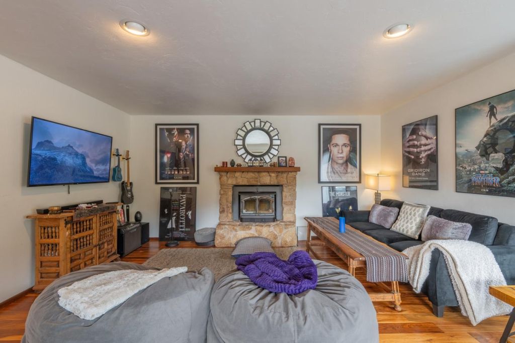 Photo of 13330 Middle Canyon Road, Carmel Valley, CA 93924 (MLS # ML82023353)