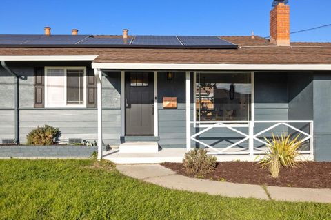 A home in San Leandro