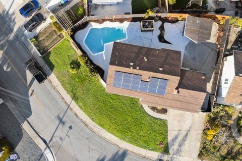 A home in San Leandro