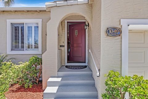 A home in San Leandro