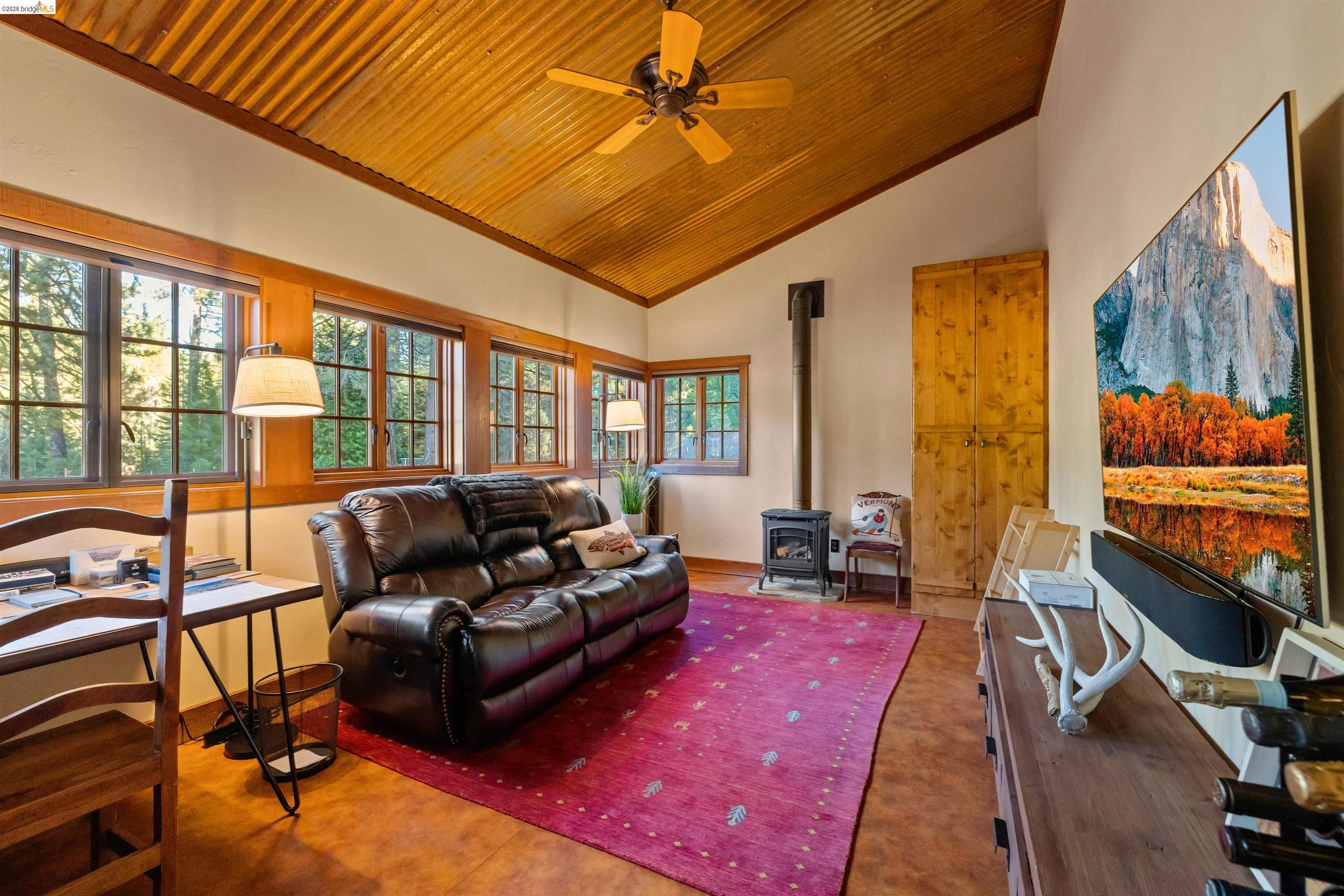 Strawberry, California, 95364, United States, 4 Bedrooms Bedrooms, ,4 BathroomsBathrooms,Residential,Active,2021686