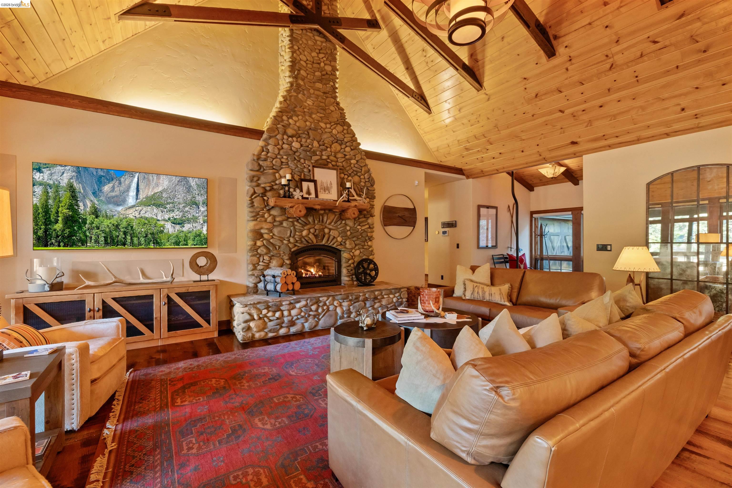 Strawberry, California, 95364, United States, 4 Bedrooms Bedrooms, ,4 BathroomsBathrooms,Residential,Active,2021686