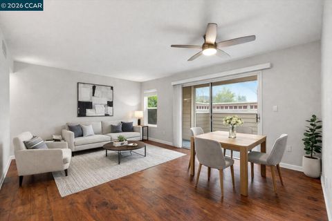 Photo of 210 Reflections Dr #14, San Ramon, CA 94583 (MLS # 41123924)