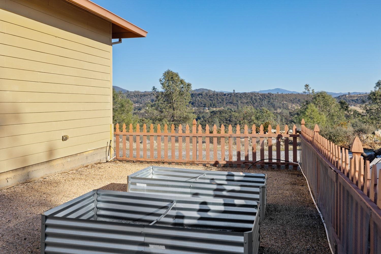 Jamestown, California 95327, United States, 2 Bedrooms Bedrooms, ,2 BathroomsBathrooms,Residential,Pending,22037