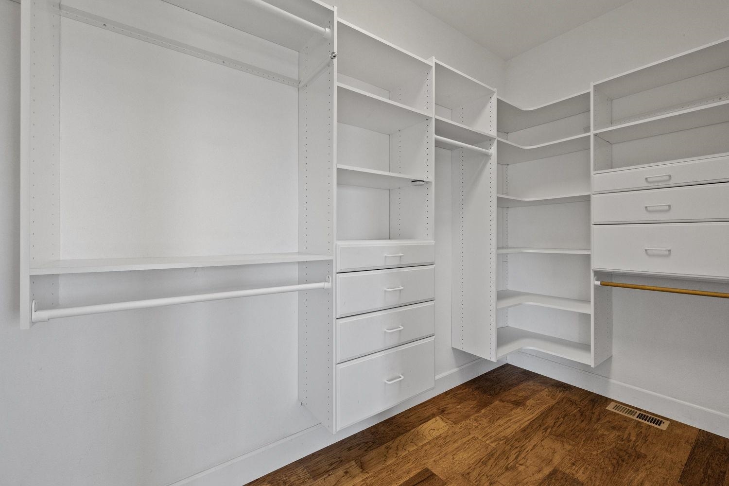 Jamestown, California 95327, United States, 2 Bedrooms Bedrooms, ,2 BathroomsBathrooms,Residential,Pending,22037