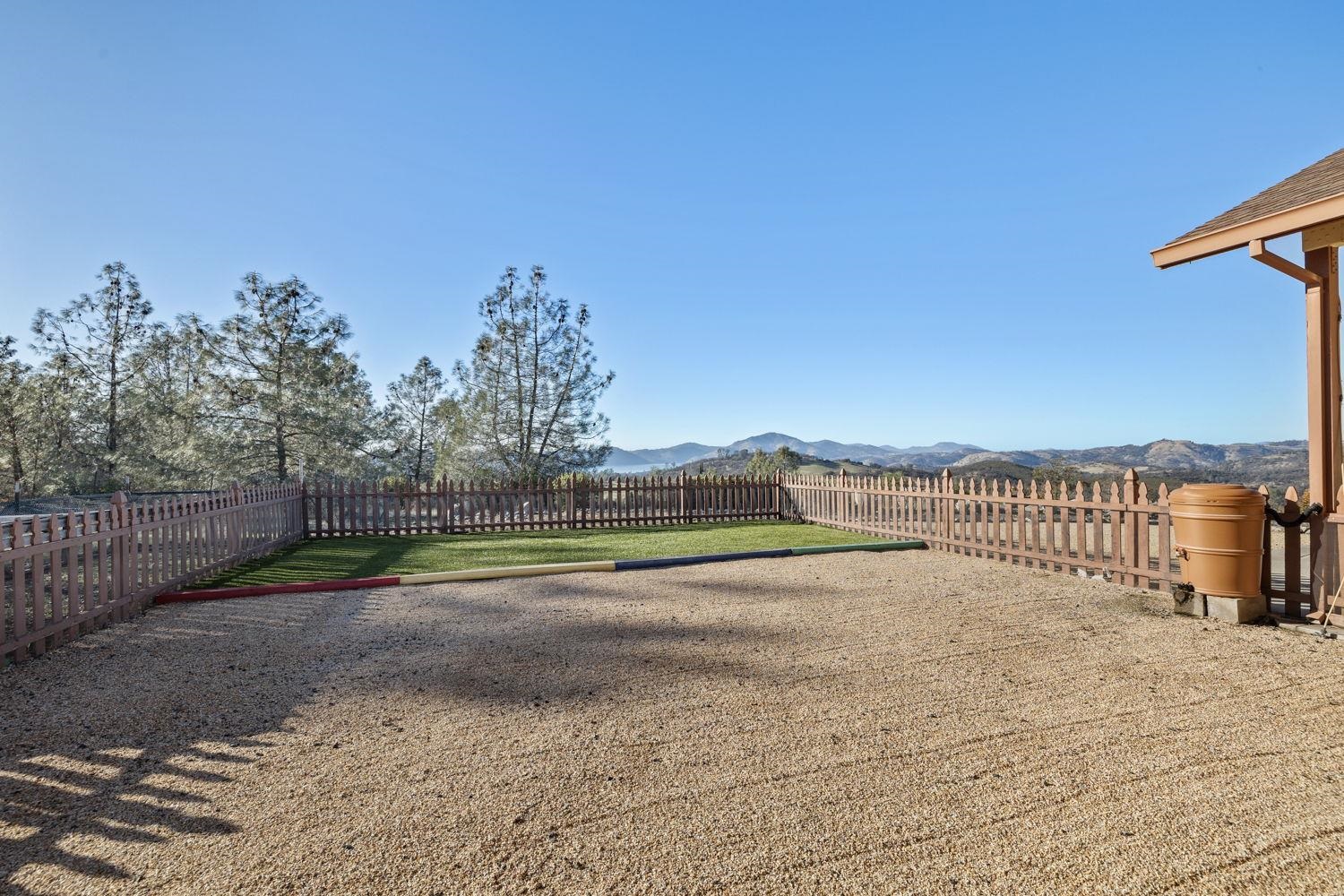 Jamestown, California 95327, United States, 2 Bedrooms Bedrooms, ,2 BathroomsBathrooms,Residential,Pending,22037