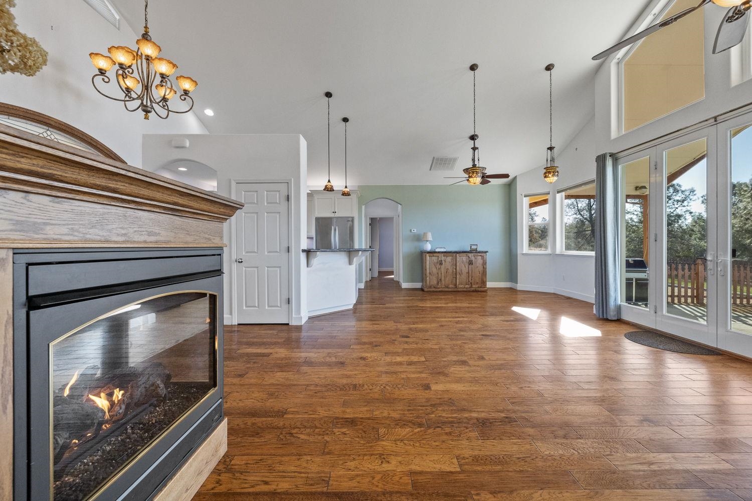 Jamestown, California 95327, United States, 2 Bedrooms Bedrooms, ,2 BathroomsBathrooms,Residential,Pending,22037