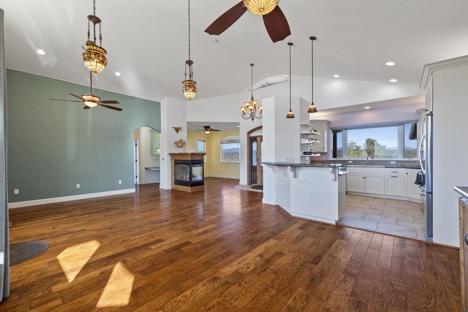 Jamestown, California 95327, United States, 2 Bedrooms Bedrooms, ,2 BathroomsBathrooms,Residential,Pending,22037