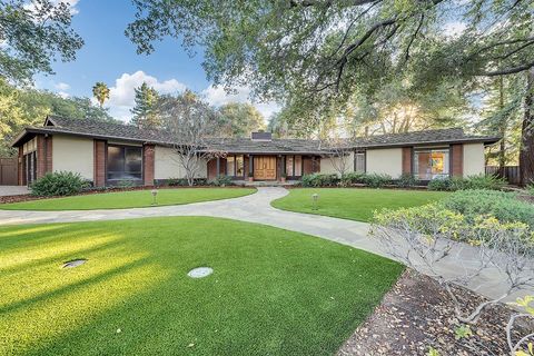 A home in Monte Sereno