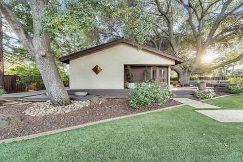 A home in Monte Sereno