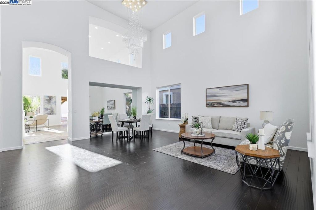 Photo of 2455 Covelite Way, Antioch, CA 94531 (MLS # 41116329)