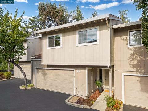 Photo of 135 Southwind Dr, Pleasant Hill, CA 94523 (MLS # 41114315)