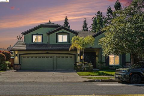 Photo of 6007 Westside Dr, San Ramon, CA 94583 (MLS # 41132756)