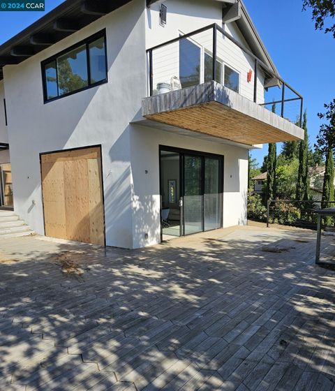 A home in Palo Alto