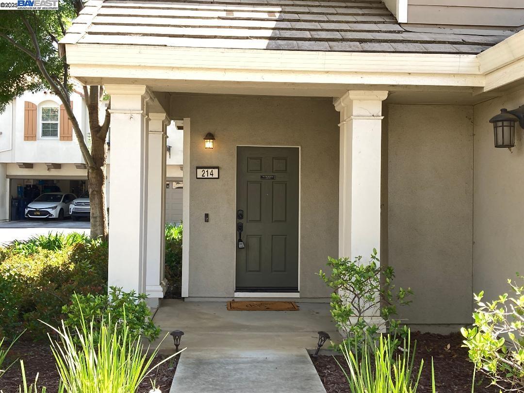 214 La Flor Lane