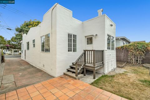 A home in San Leandro