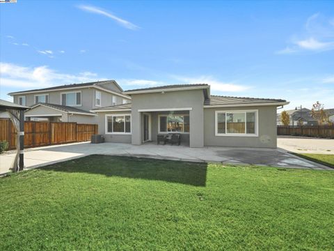 A home in Lathrop