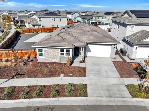 A home in Lathrop