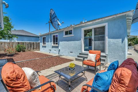 A home in East Palo Alto